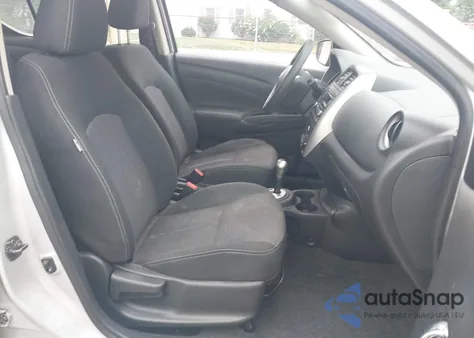 2018 Nissan Versa 1.6 Sv z USA, uszkodzony, nr VIN 3N1CN7AP8JL843180